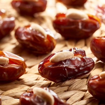  buy online Khidri dates with roasted almond