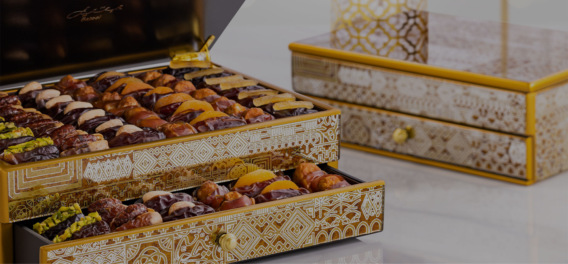 Ramadan Kareem Date Gift Box - 1 Kg Pack : Buy online | freshtohome.com